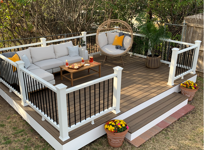 Featured image for “Influencers Show DIYers How to Deck Out Their Outdoor Living Spaces with Trex”